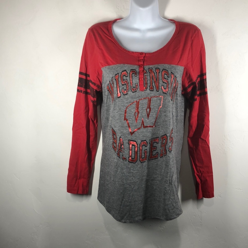 5th & Ocean Wisconsin Badgers long sleeve top size large - Picture 1 of 10